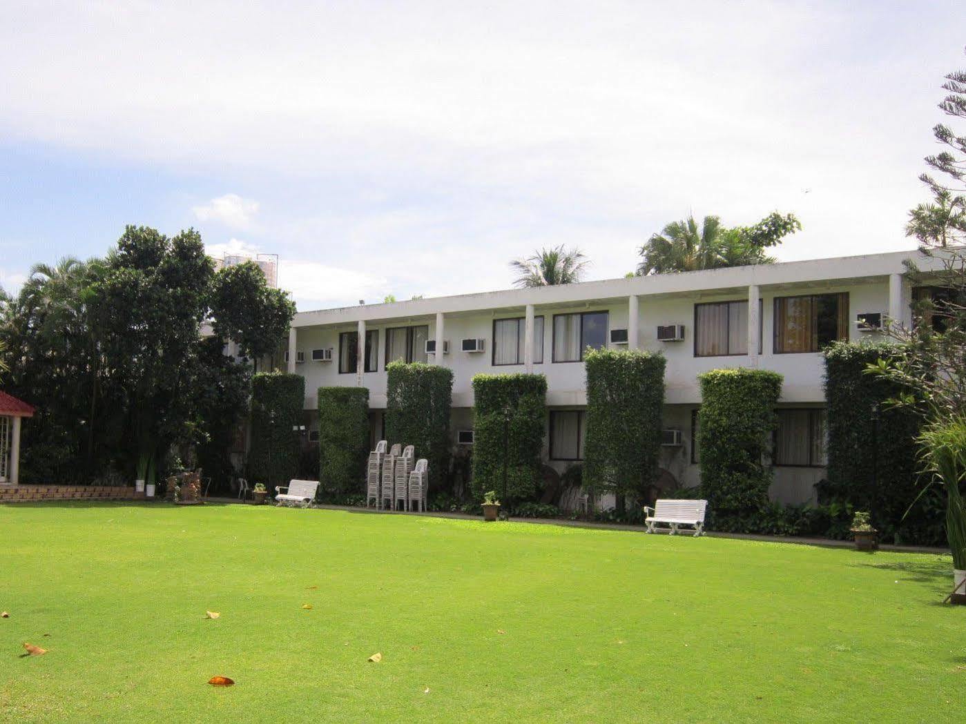 Harbor Lights Hotel And Restaurant Cagayan de Oro Exterior foto